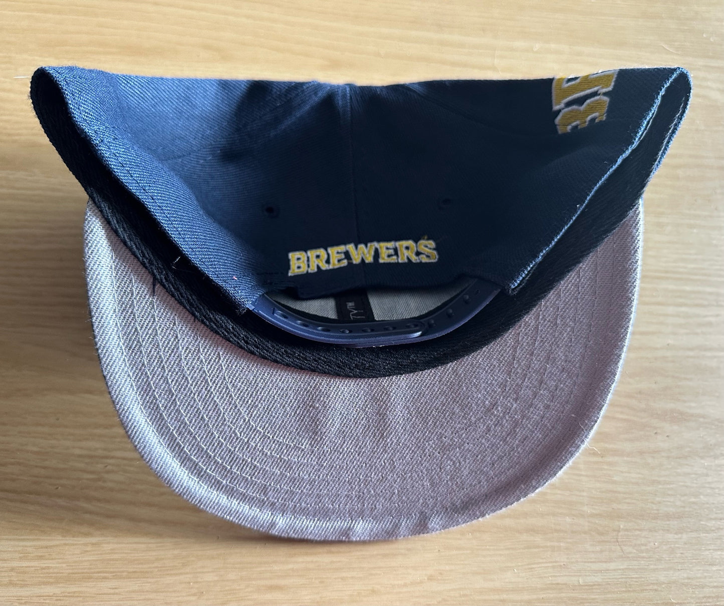 Milwaukee Brewers MLB SnapBack Baseball Cap Multicolour New With Sticker