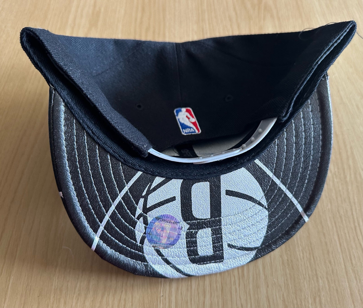 Brooklyn Nets NBA SnapBack Baseball Cap Multicolour New With Sticker