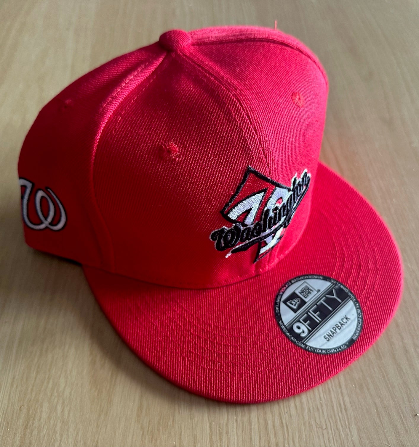 Washington Nationals MLB SnapBack Baseball Cap Multicolour New With Sitcker