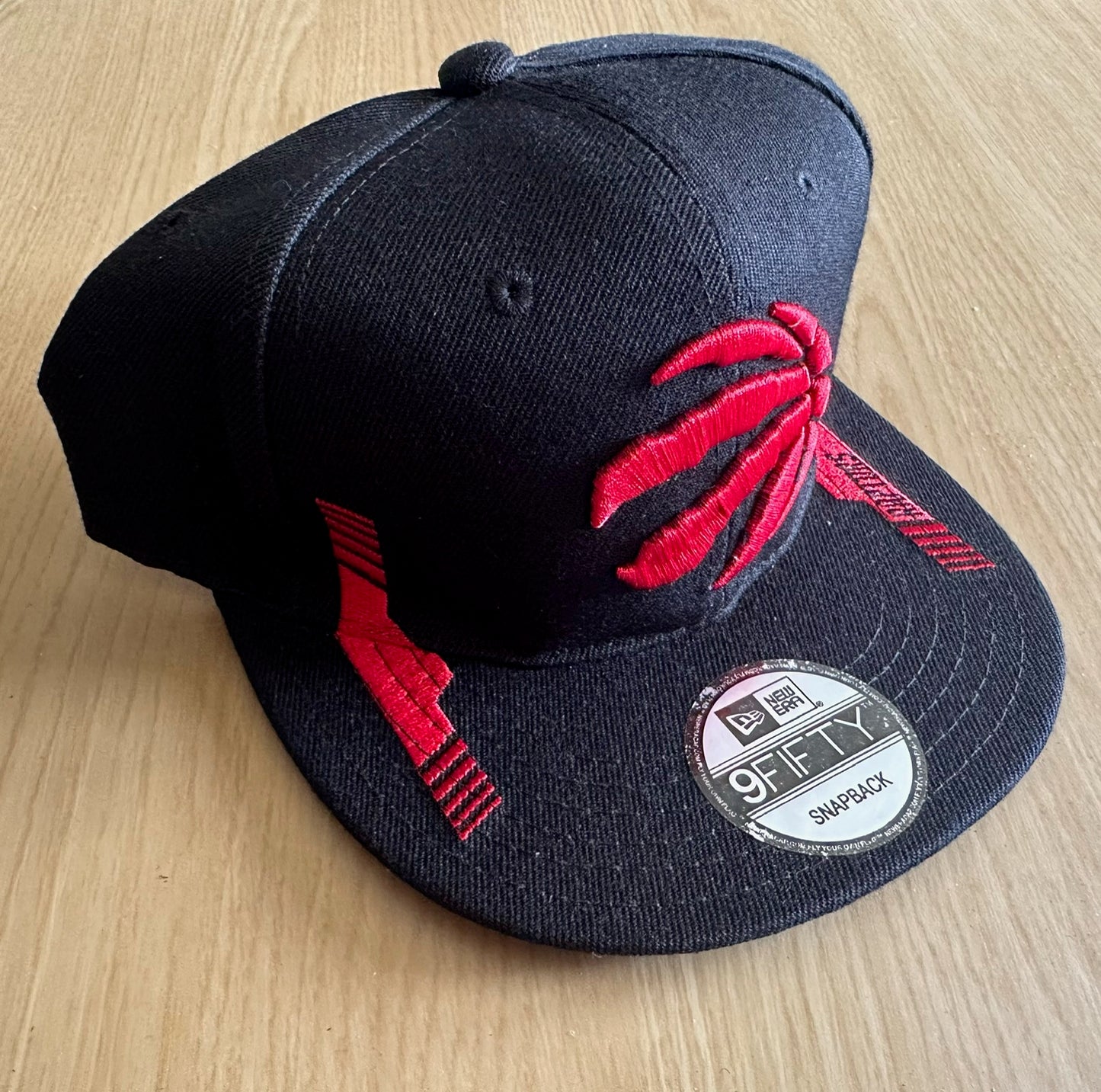 Toronto Raptors NBA SnapBack Baseball Cap Multicolour New With Sticker
