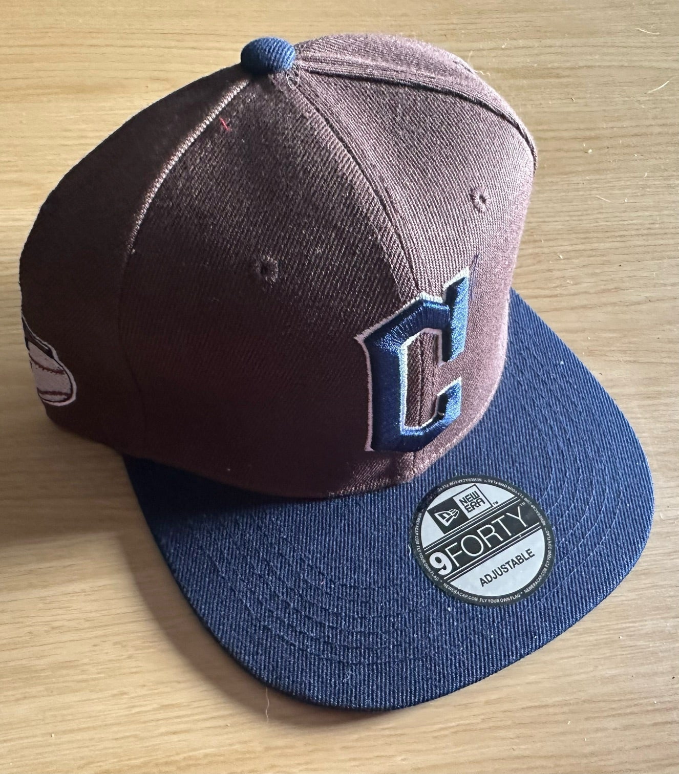 Cleveland Guardians MLB SnapBack Baseball Cap Multicolour New With Sticker