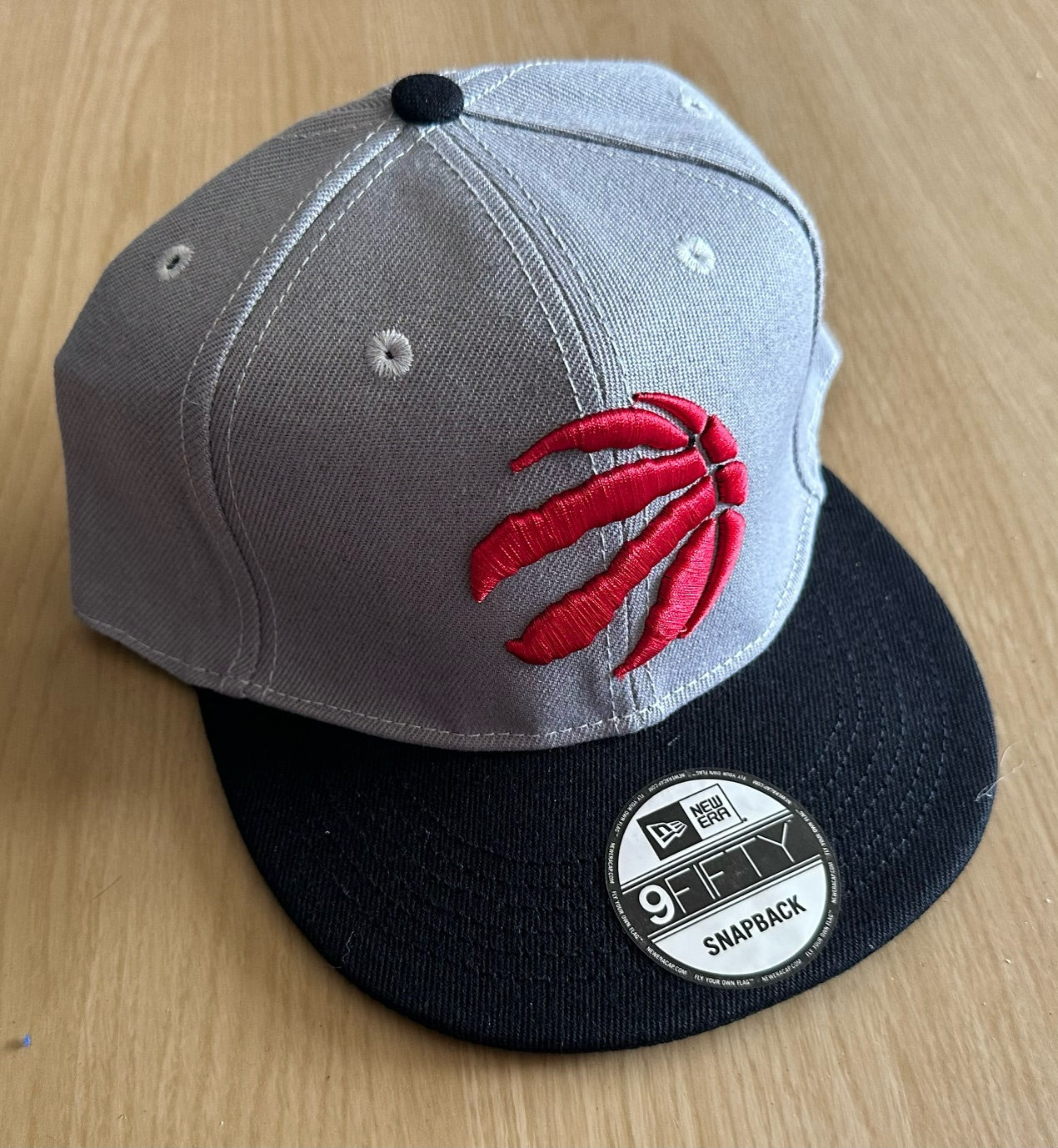 Toronto Raptors NBA SnapBack Baseball Cap Multicolour New With Sticker