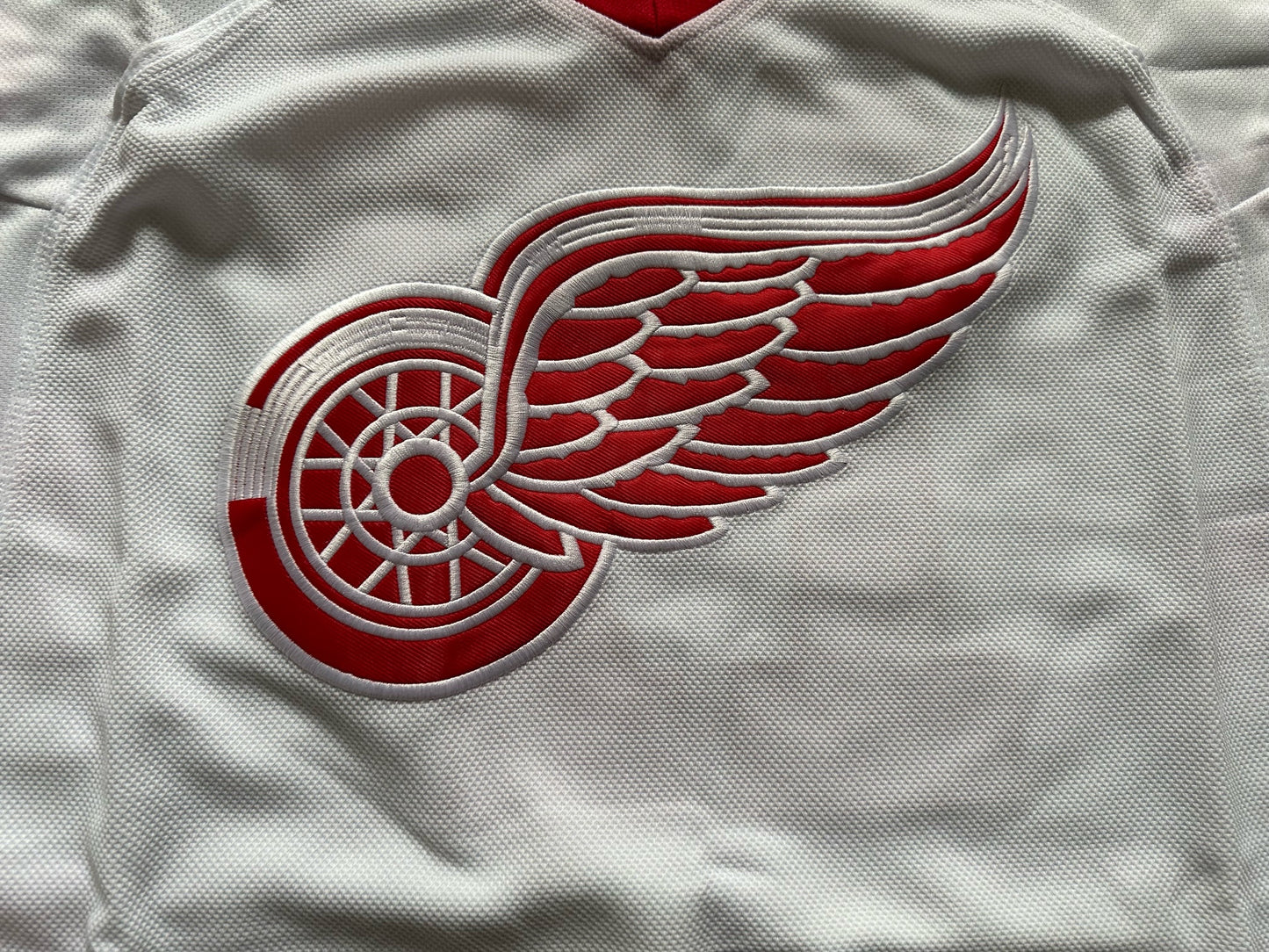 CCM Detroit Red Wings Hull Hockey Shirt Large