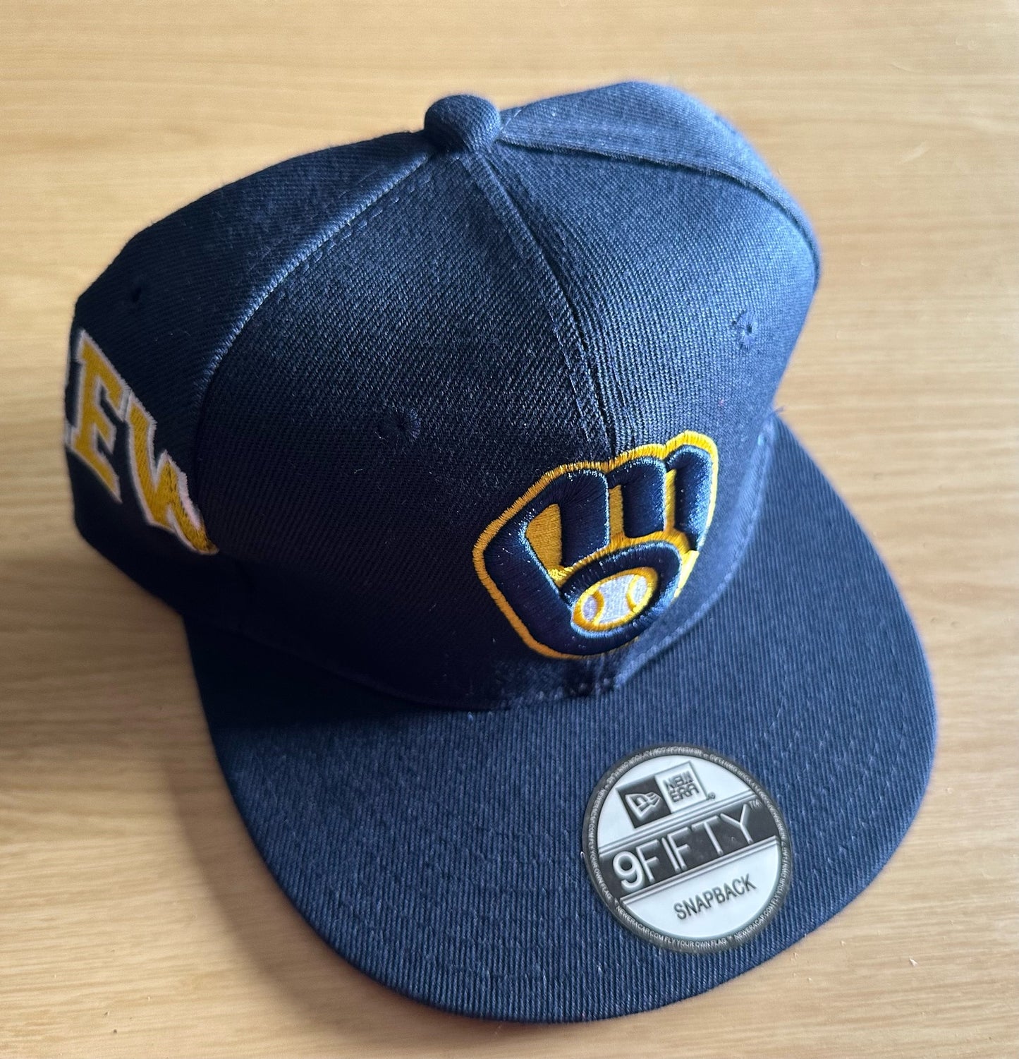Milwaukee Brewers MLB SnapBack Baseball Cap Multicolour New With Sticker