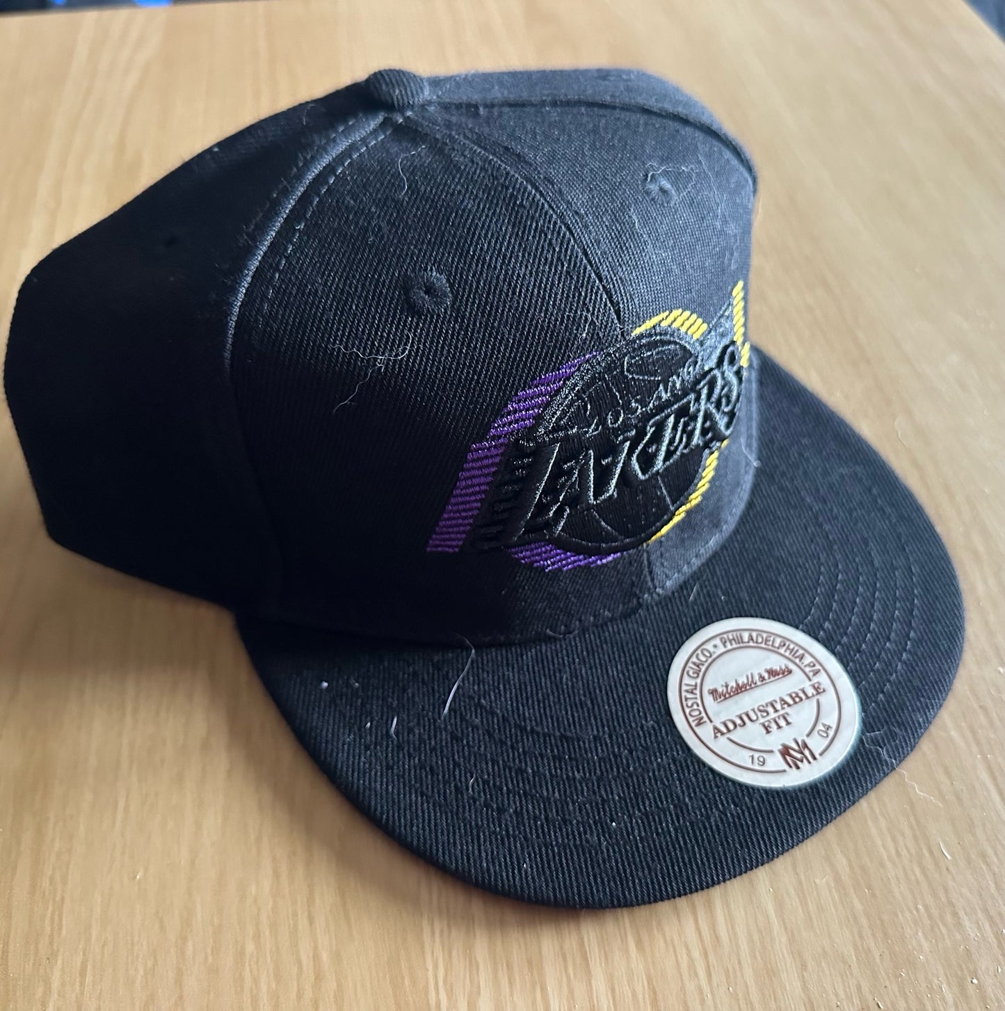 Los Angeles Lakers NBA SnapBack Baseball Cap Multicolour New With Sticker