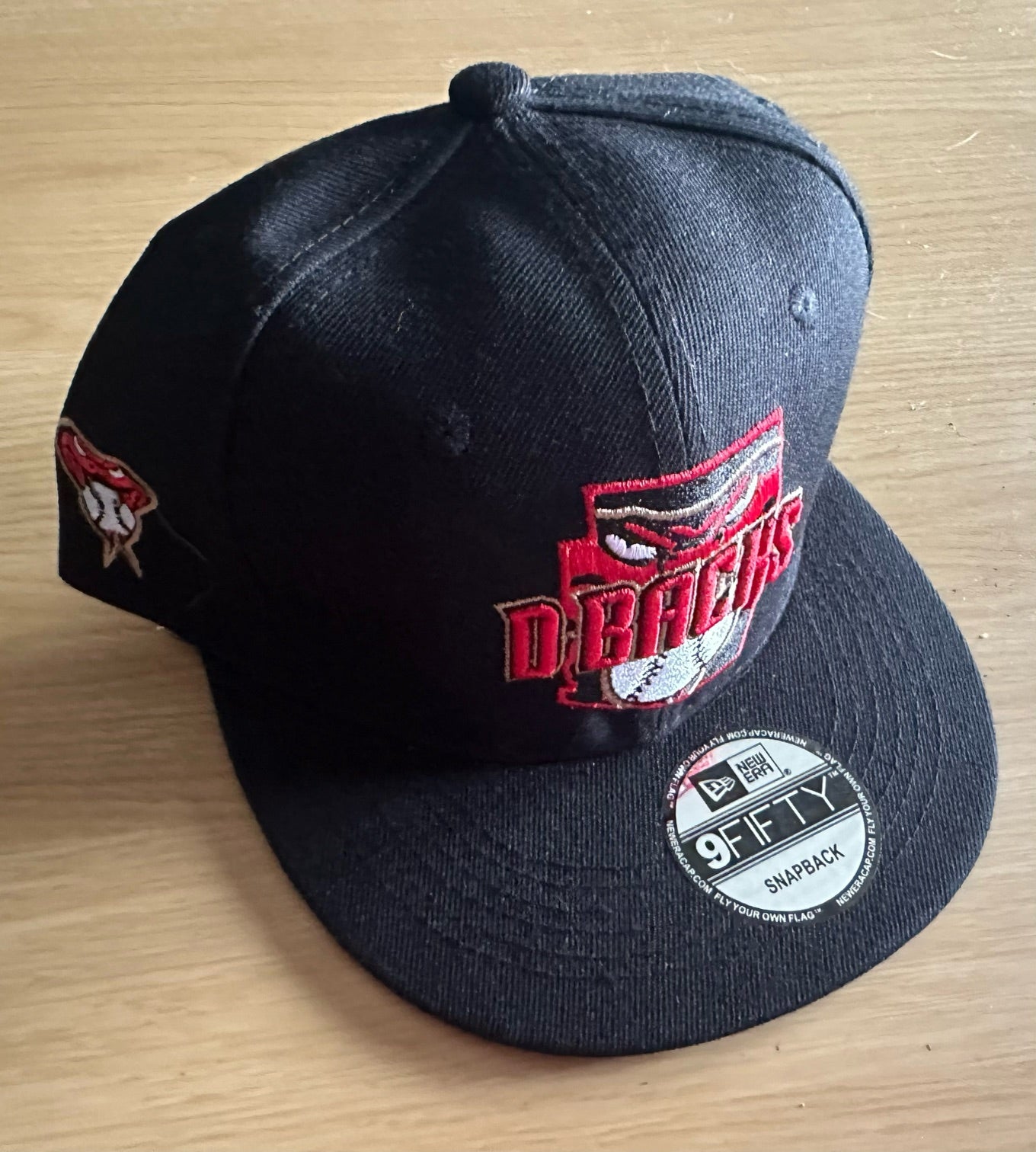 Arizona Diamondbacks MLB SnapBack Baseball Cap Multicolour New With Sticker