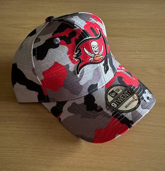 Tampa Bay Buccanneers NFL Camo Baseball Cap Multicolour New With Sticker