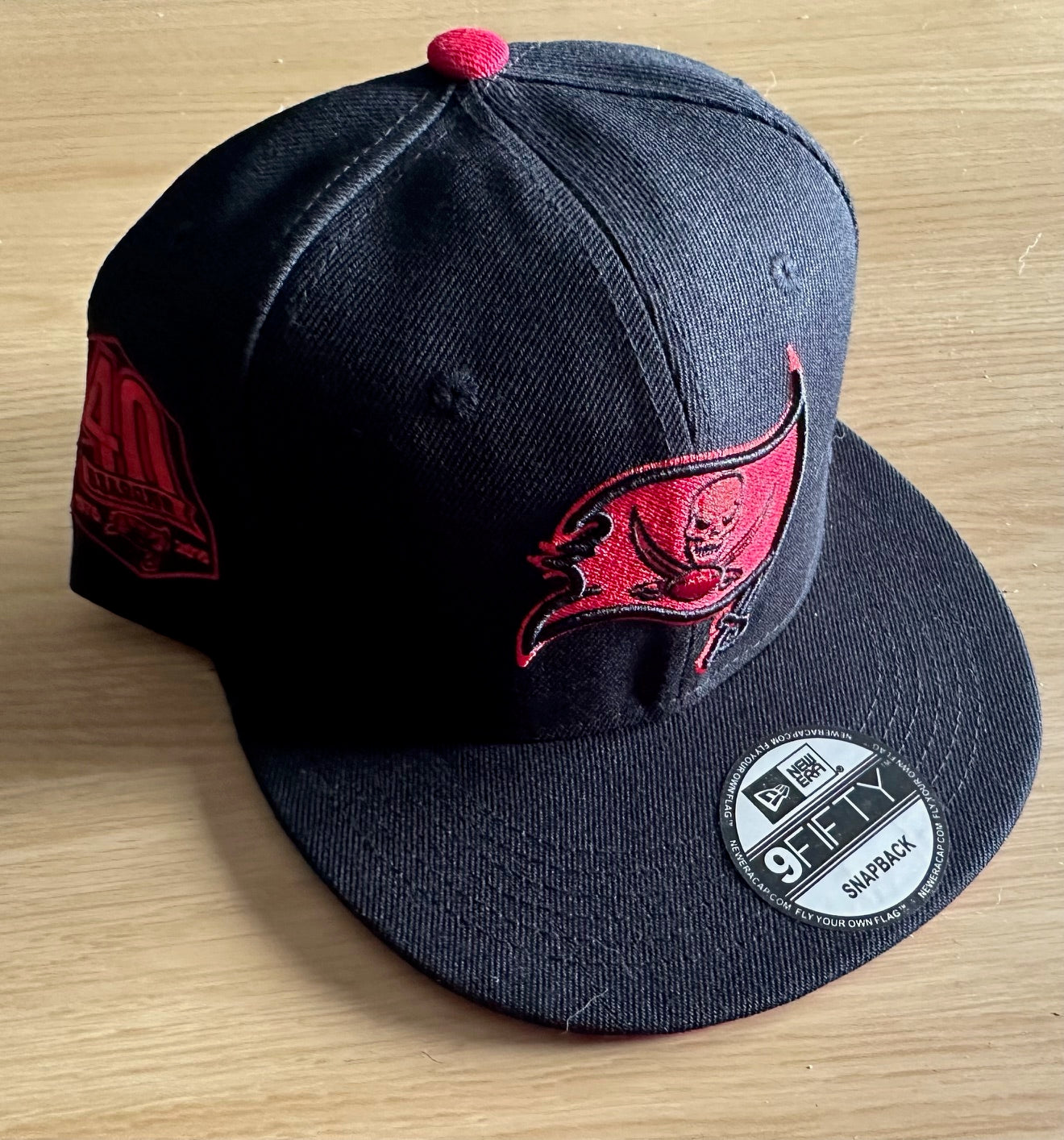 Tampa Bay Buccaneers NFL SnapBack Baseball Cap Multicolour New With Sticker