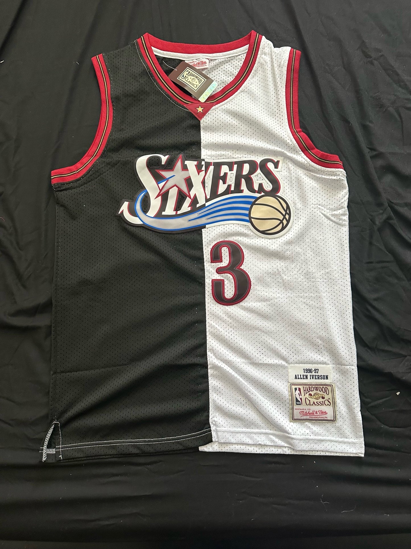 Retro 1/2& 1/2 Philadelphia 76ers Iverson Basketball Vest Large Black & White