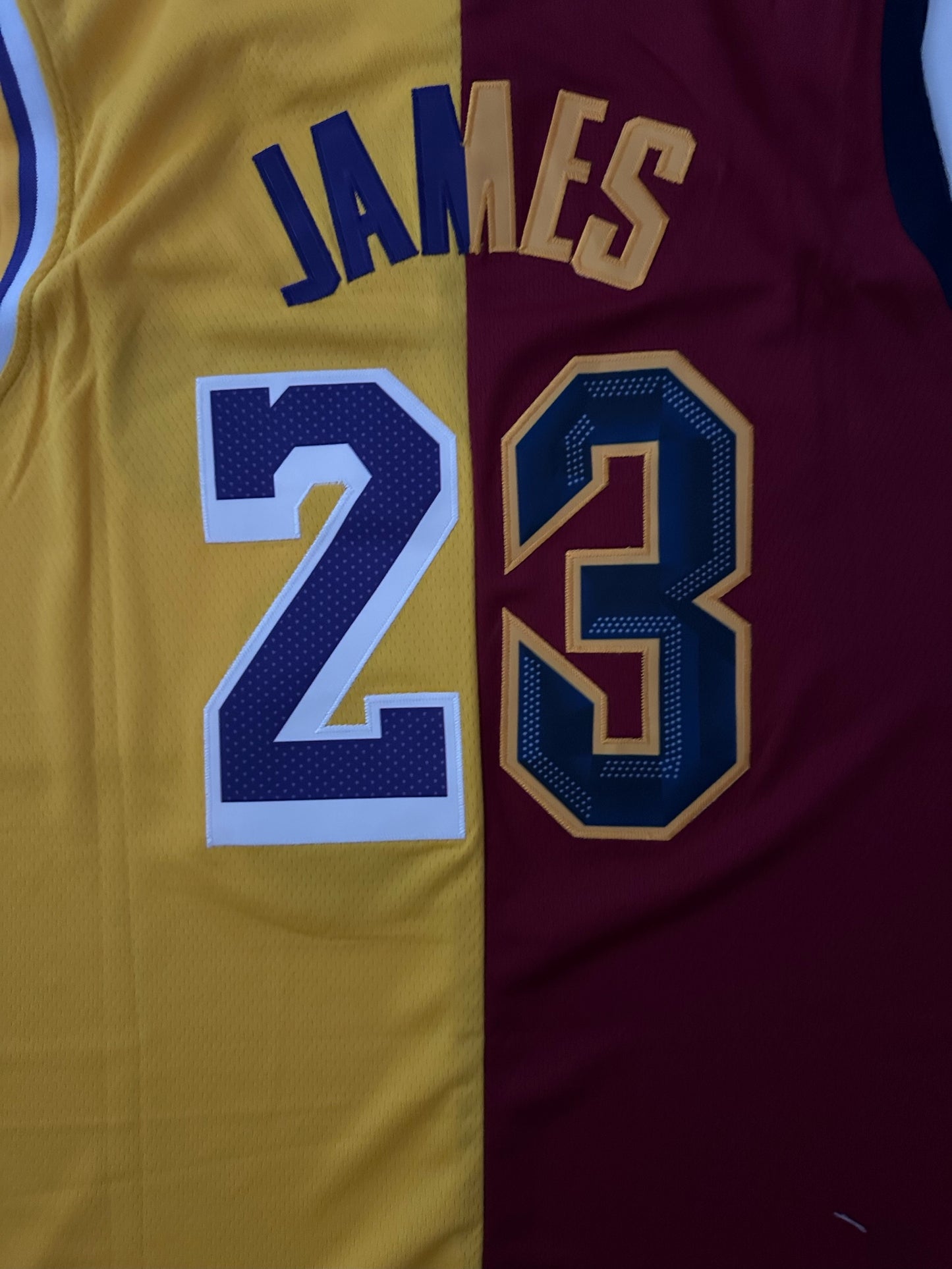 1/2 & 1/2 Cavaliers Lakers NBA James Basketball Vest Large 23 Red & Yellow