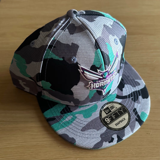 Charlotte Hornets NBA SnapBack Camo Baseball Cap Multicolour New With Sticker
