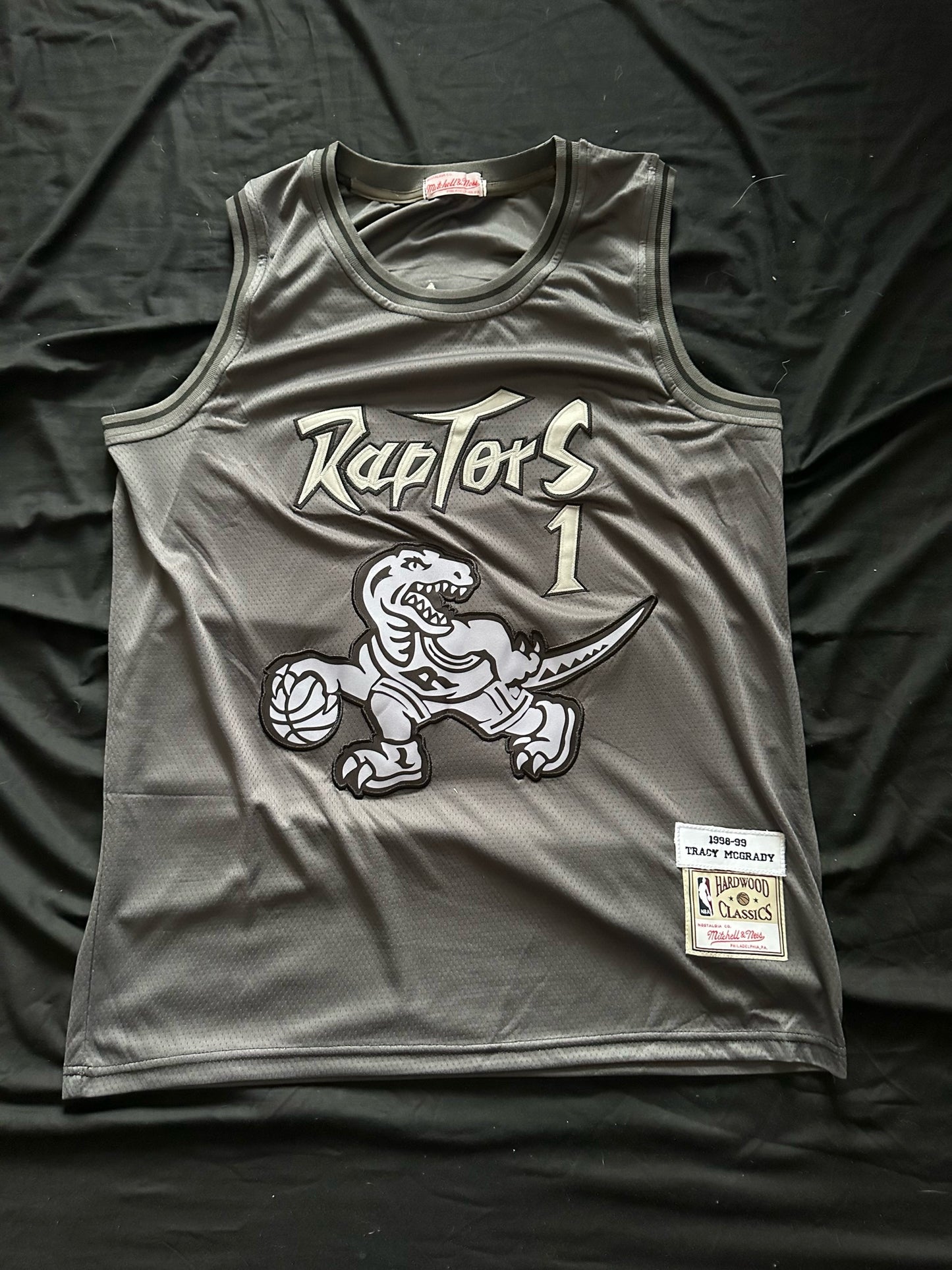 Retro Hardwood Classics Toronto Raptors McGrady Basketball Vest Large