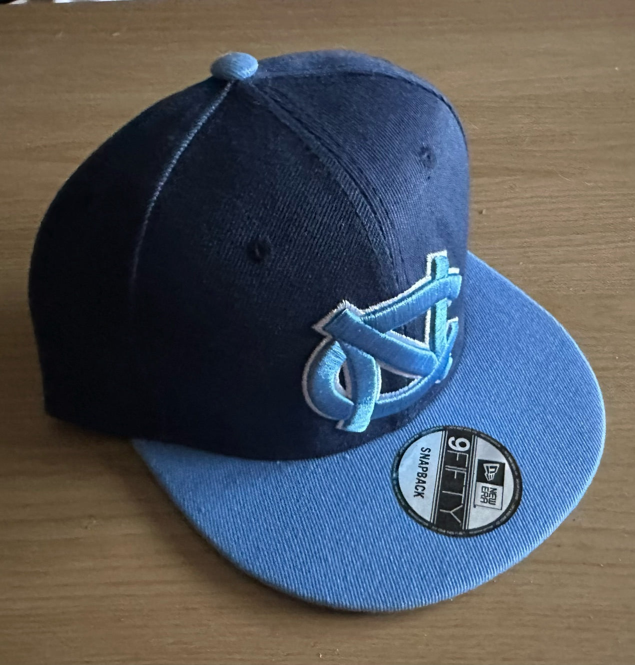 North Carolina Tar Heels NCAA SnapBack Baseball Cap Multicolour New With Sticker