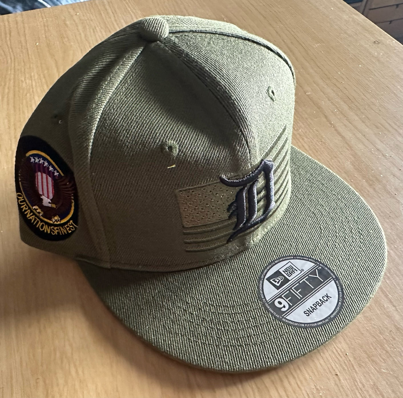 Detroit Tigers Army MLB SnapBack Baseball Cap Multicolour New With Sitcker