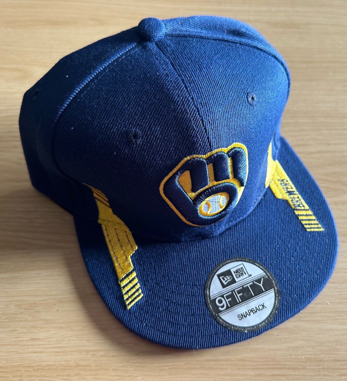 Milwaukee Brewers MLB SnapBack Baseball Cap Multicolour New With Sticker