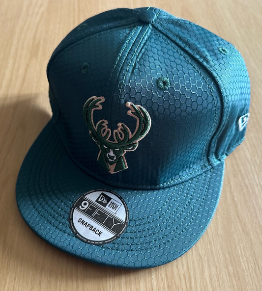 Milwaukee Bucks NBA SnapBack Baseball Cap Multicolour New With Sticker
