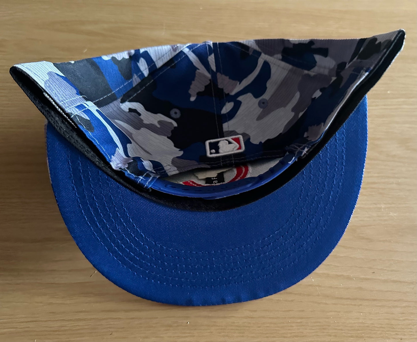 Chicago Cubs MLB SnapBack Camo Baseball Cap Multicolour New With Sticker