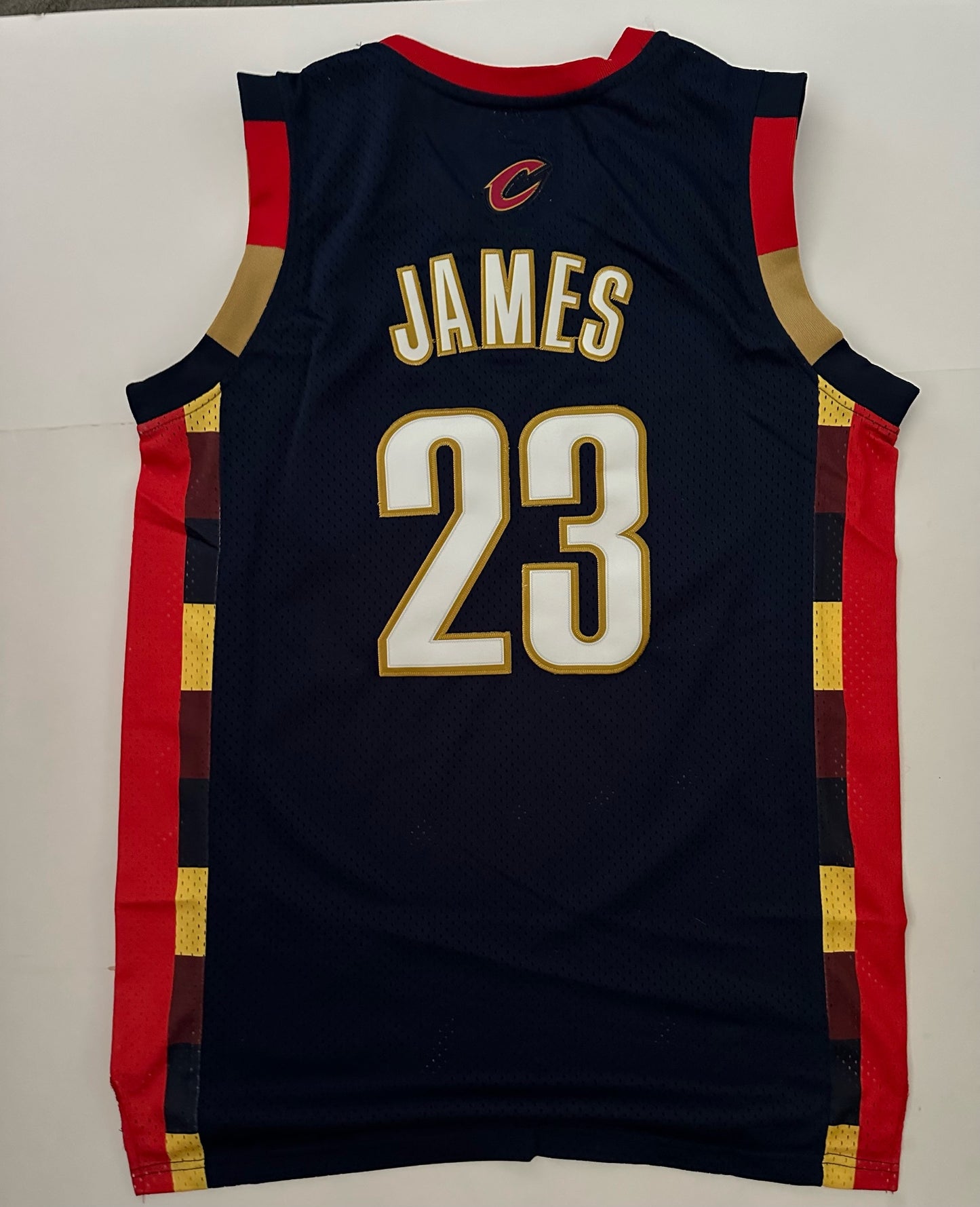 Cleveland Cavaliers NBA Hardwood Classics Basketball Vest Large James 23 Blue