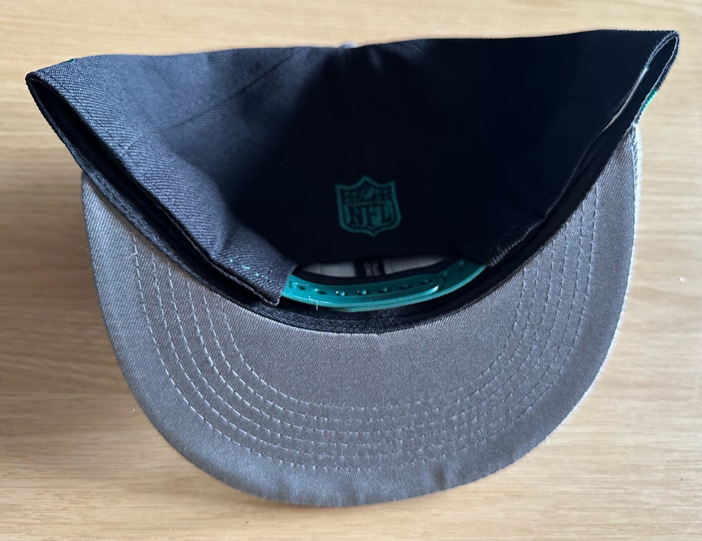 Green Bay Packers  NFL 2 Tone SnapBack Baseball Cap Multicolour New With Sticker