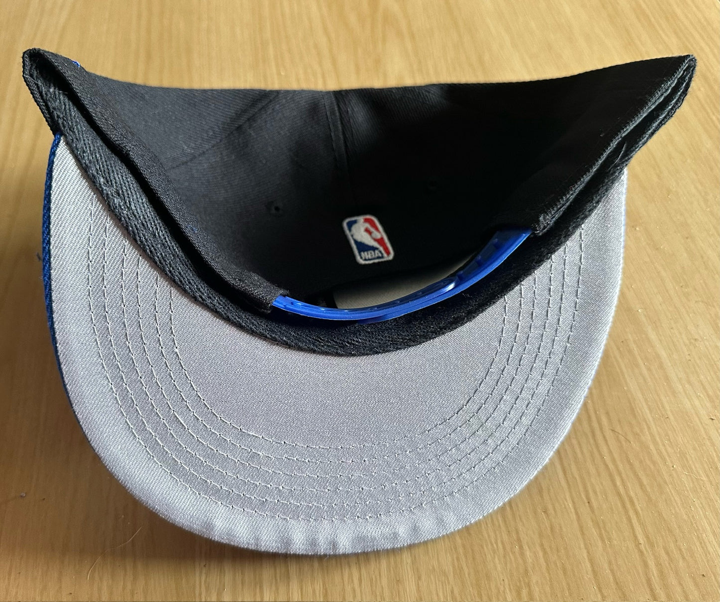 New York Knicks NBA SnapBack Baseball Cap Multicolour New With Sticker