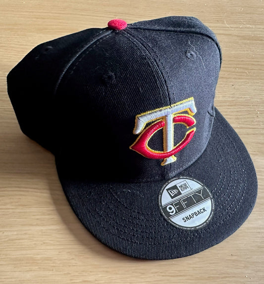 Minnesota Twins MLB SnapBack Baseball Cap Multicolour New With Sticker