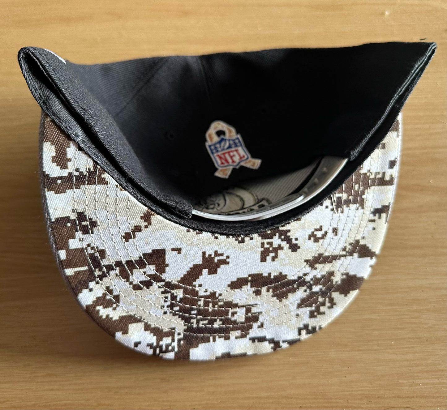 Las Vegas Raiders NFL SnapBack Baseball Cap Multicolour New With Sticker