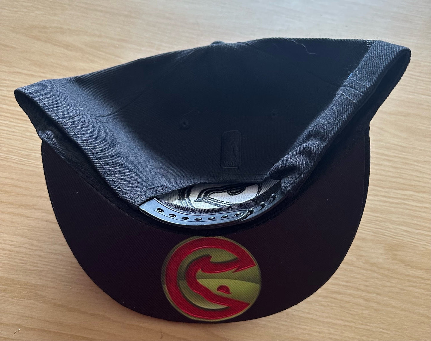 Atlanta Hawks NBA SnapBack Baseball Cap Multicolour New With Sticker