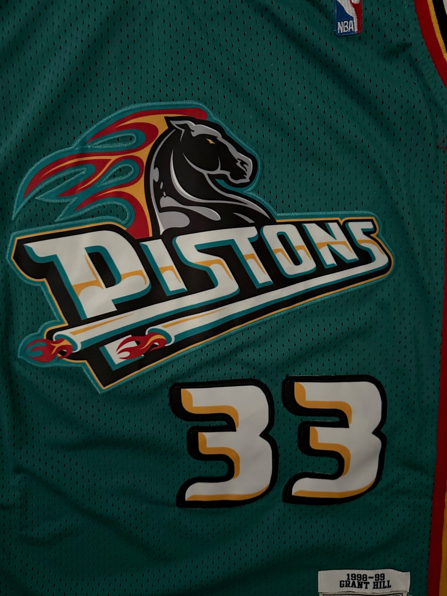 Detroit Pistons NBA Hardwood Classics Basketball Vest Large Hill 33 Green