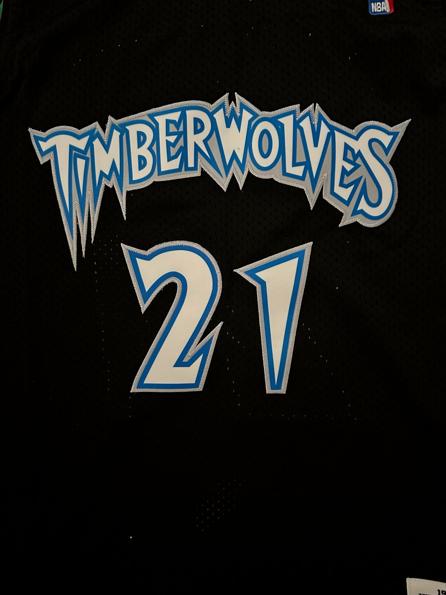 Minnesota Timberwolves NBA Hardwood Classics Basketball Vest Large Garnett 21 Black