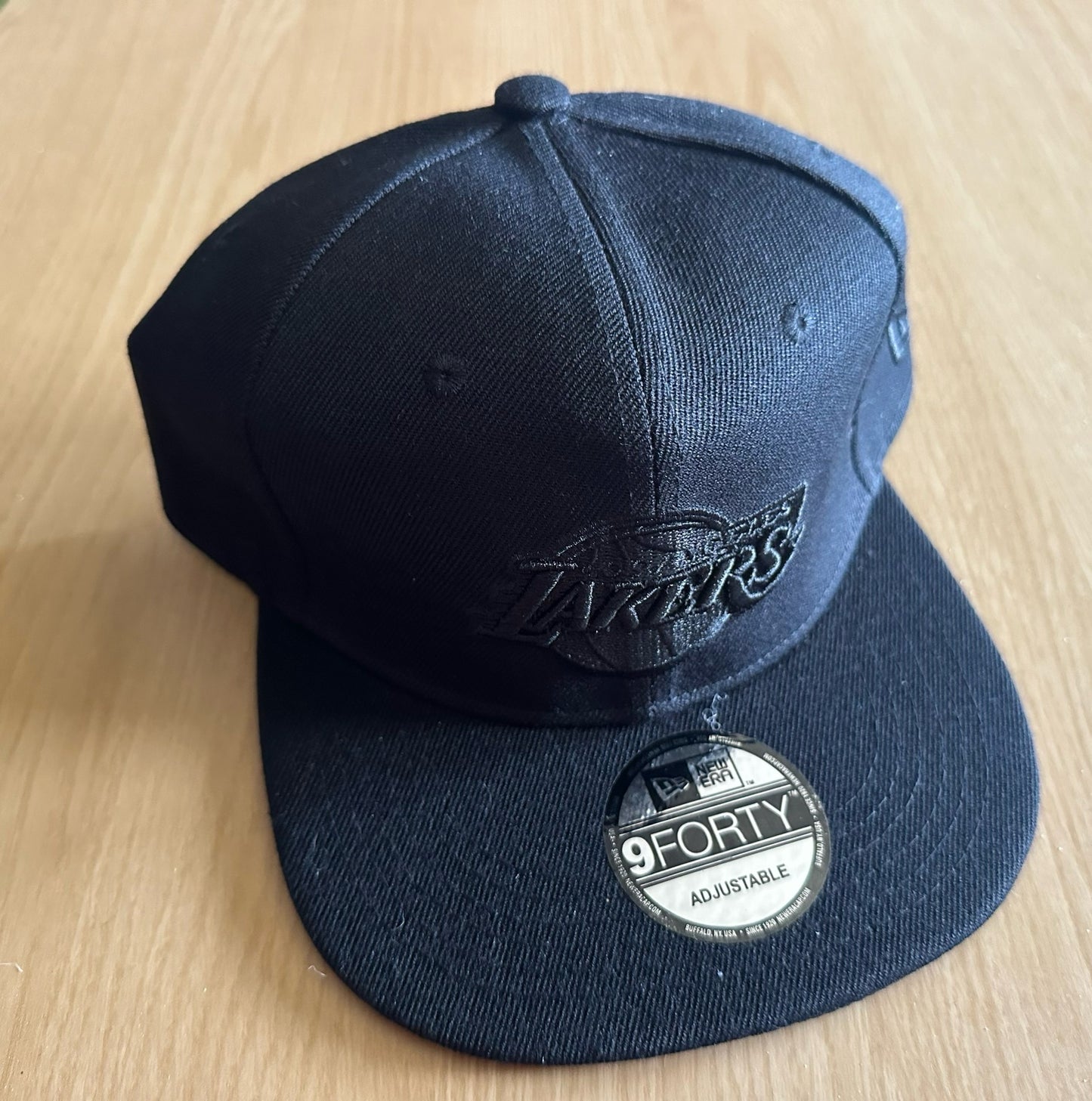 Los Angeles Lakers NBA SnapBack Baseball Cap Multicolour New With Sticker