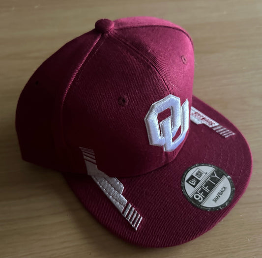 Oklahoma Sooners NCAA SnapBack Baseball Cap Multicolour New With Sticker