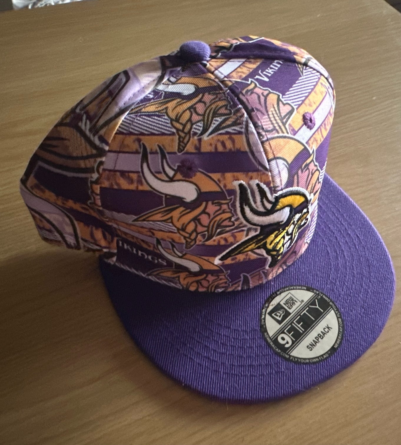 Minnesota Vikings NFL SnapBack Camo Baseball Cap Multicolour New With Sticker