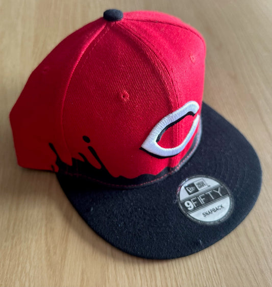 Cincinnati Reds MLB SnapBack Baseball Cap Multicolour New With Sitcker