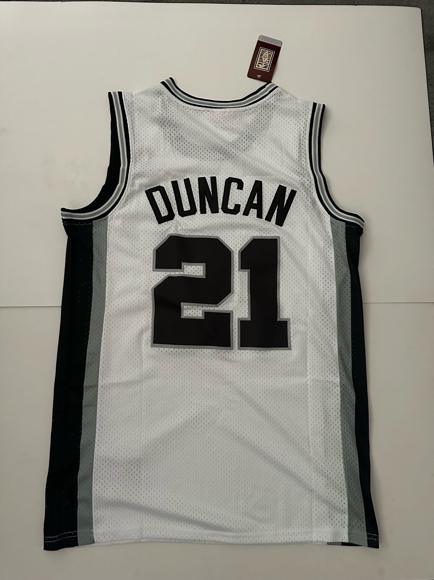 San Antonio Spurs NBA Hardwood Classics Basketball Vest Large Duncan 21 White